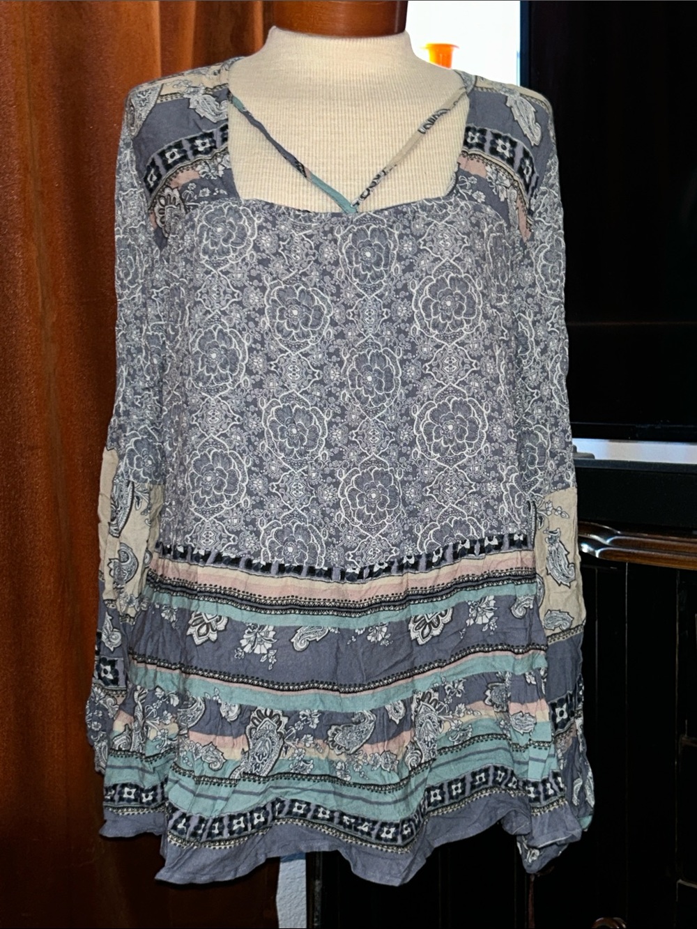 Knox Rose Gray and Teal Boho Floral Peasant Top